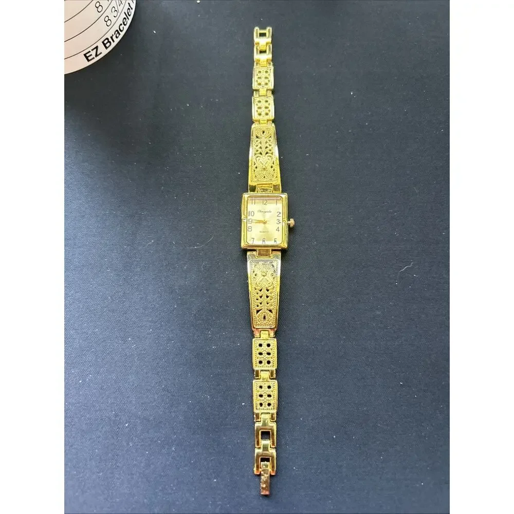 Chaoyada Gold Tone Women’s Quartz Watch